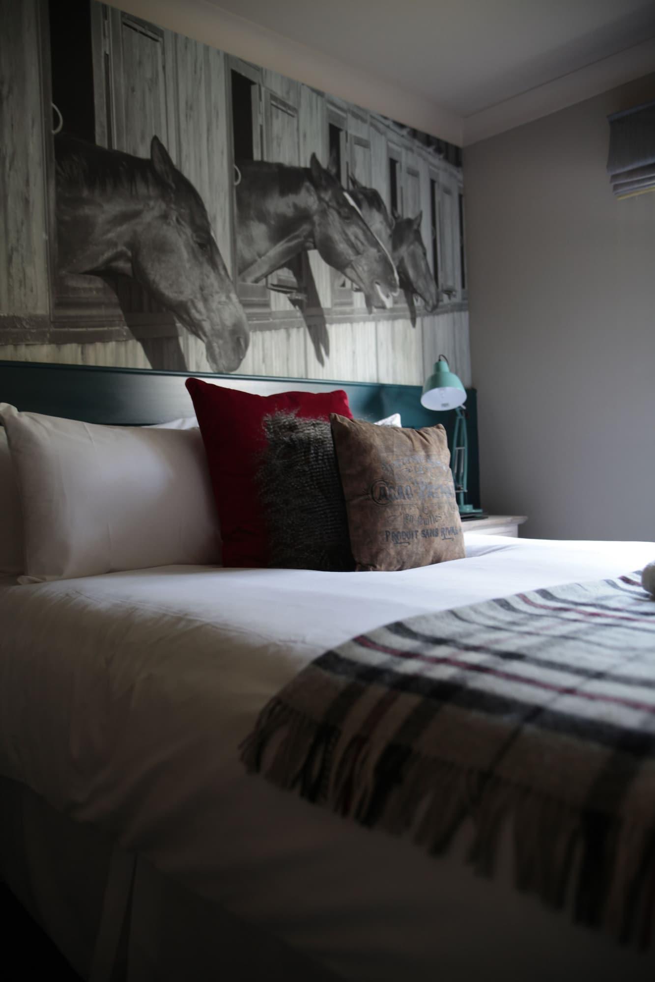Worplesdon Place Hotel 길드포드 외부 사진