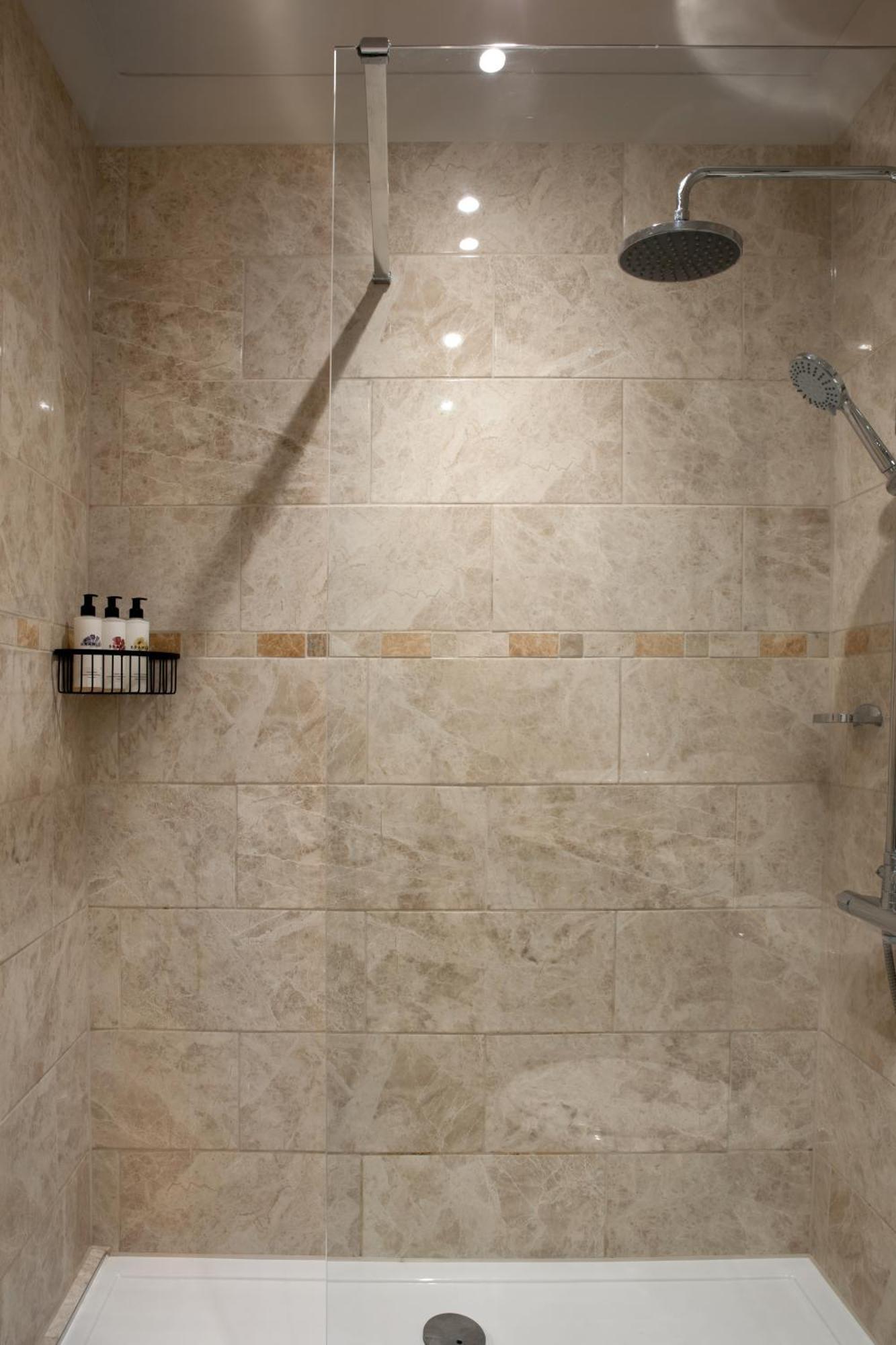 Worplesdon Place Hotel 길드포드 외부 사진