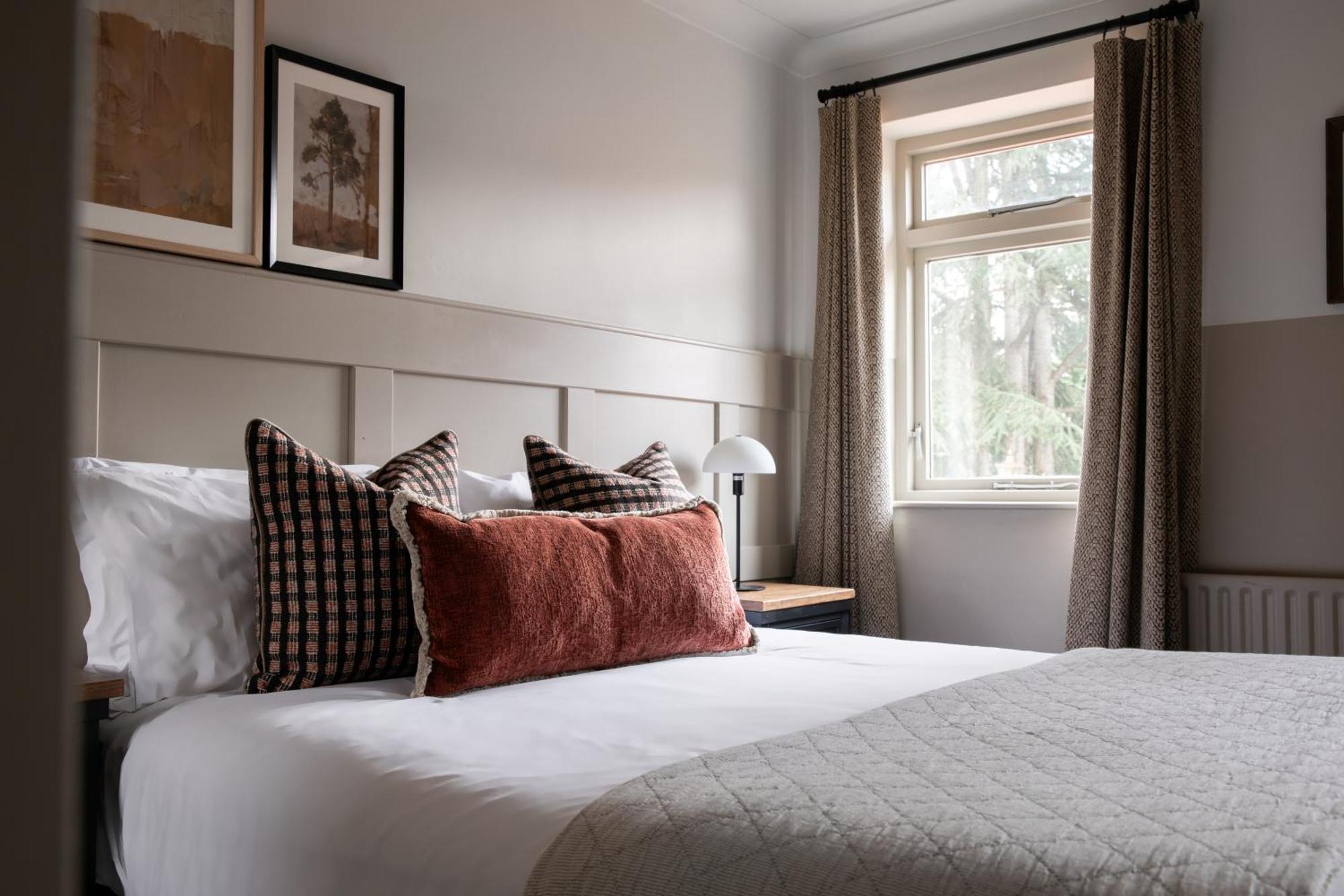 Worplesdon Place Hotel 길드포드 외부 사진