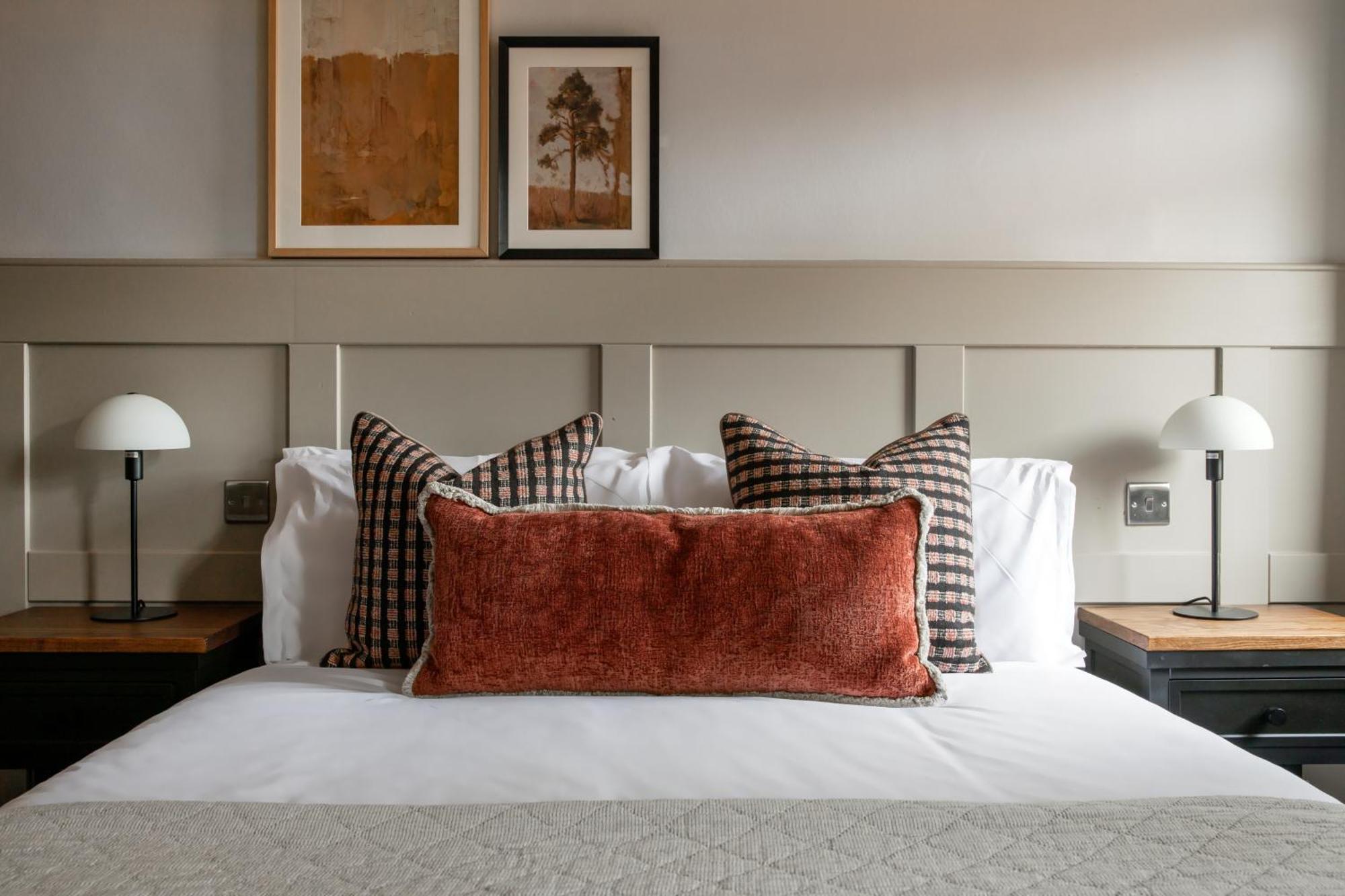 Worplesdon Place Hotel 길드포드 외부 사진