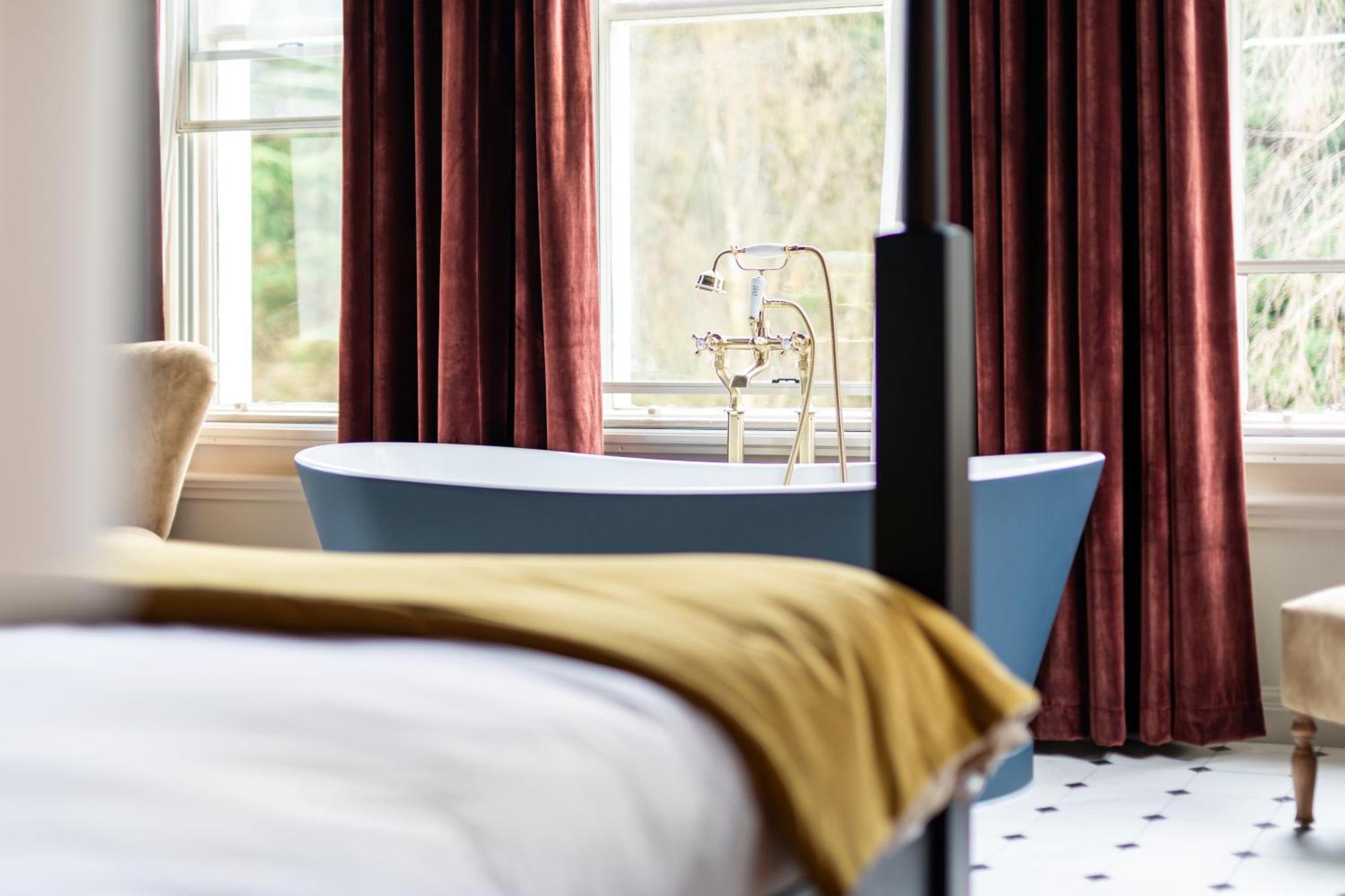Worplesdon Place Hotel 길드포드 외부 사진