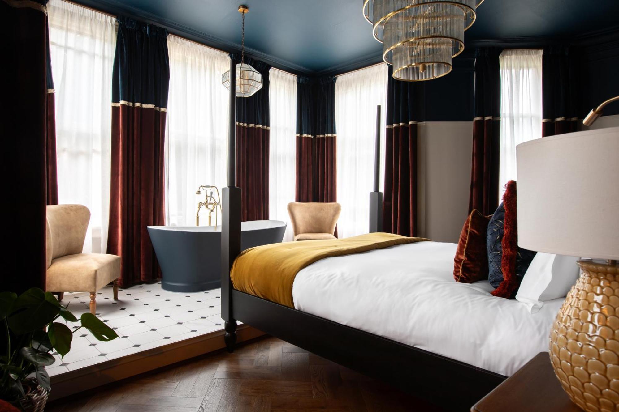 Worplesdon Place Hotel 길드포드 외부 사진