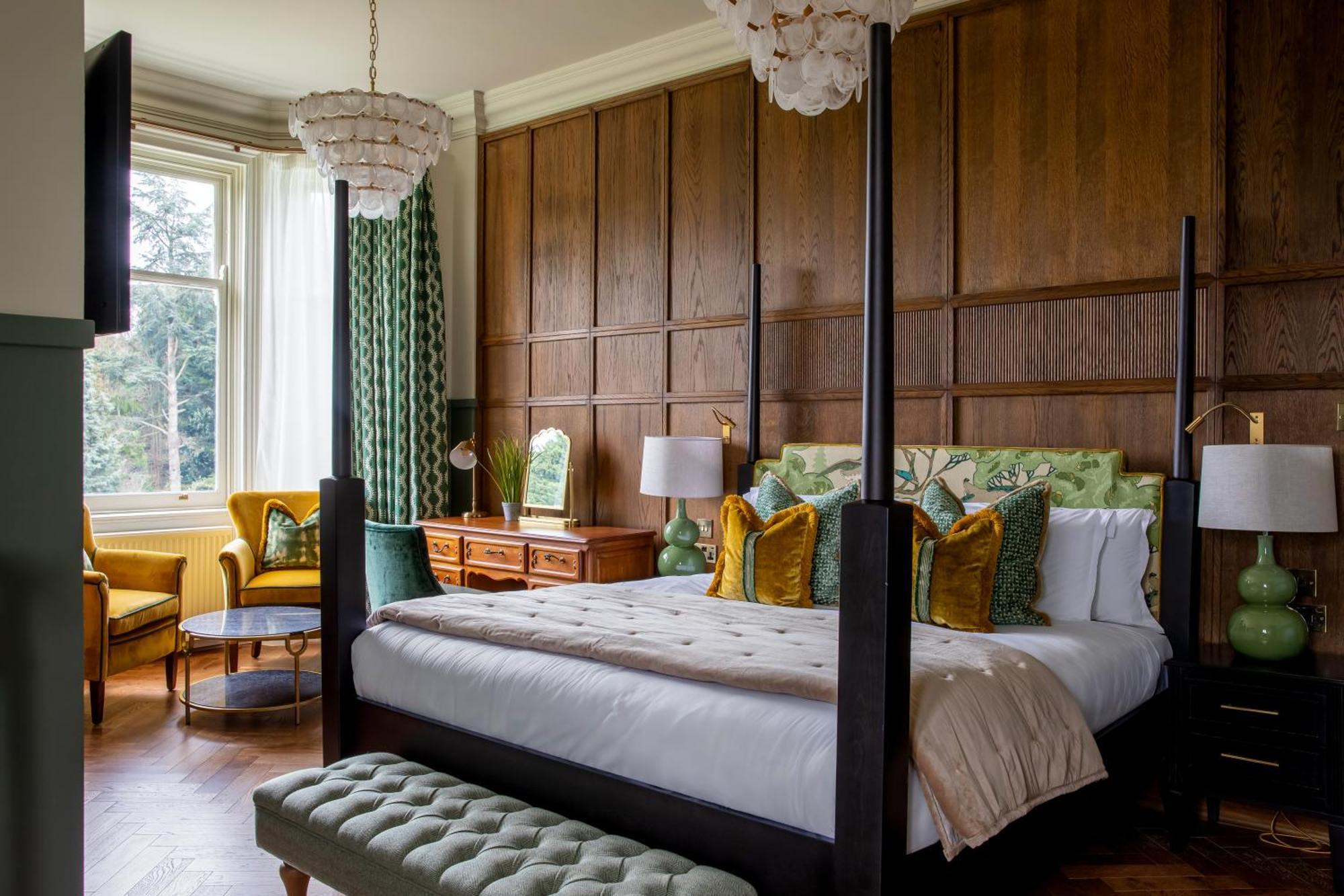 Worplesdon Place Hotel 길드포드 외부 사진
