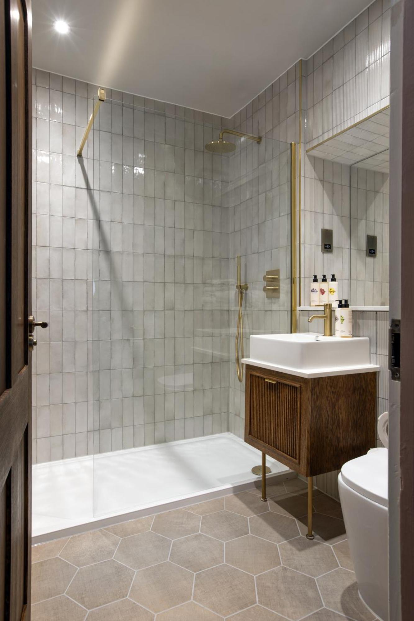 Worplesdon Place Hotel 길드포드 외부 사진